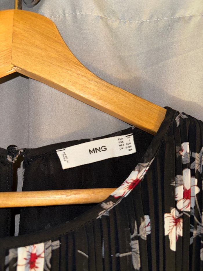 Blouse MANGO fleurie - photo numéro 3