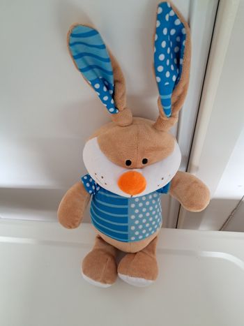 Lapin peluche