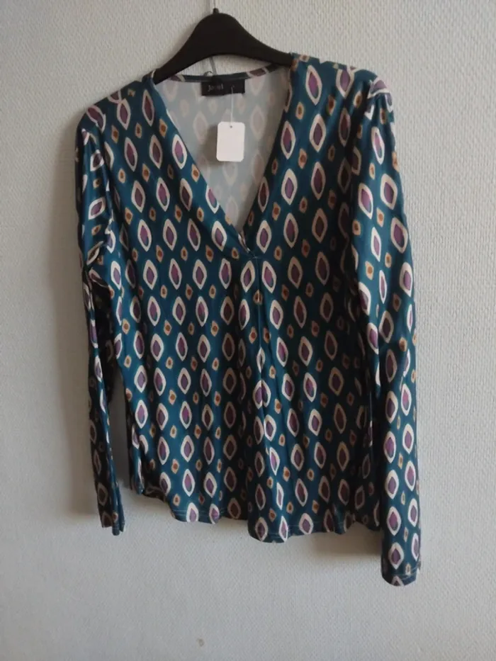 Blouse manches longues taille L - photo numéro 2