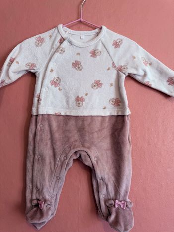 grenouillère velours disney minnie 💜 orchestra 3 mois