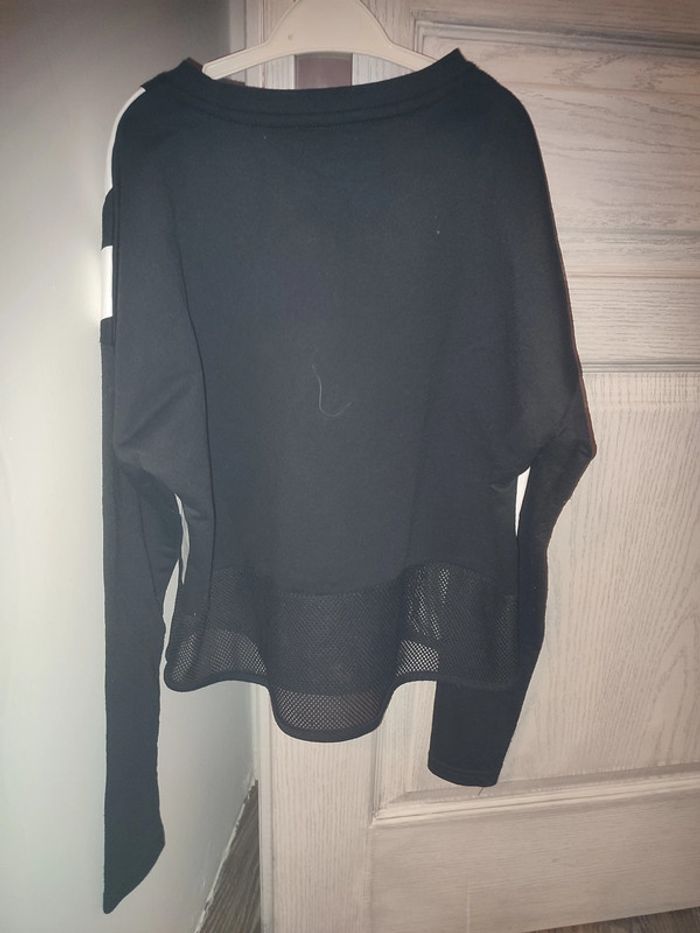 pull de sport noir et blanc - photo numéro 2