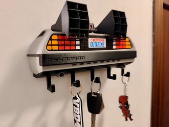  Porte-clés mural Delorean – Retour vers le futur