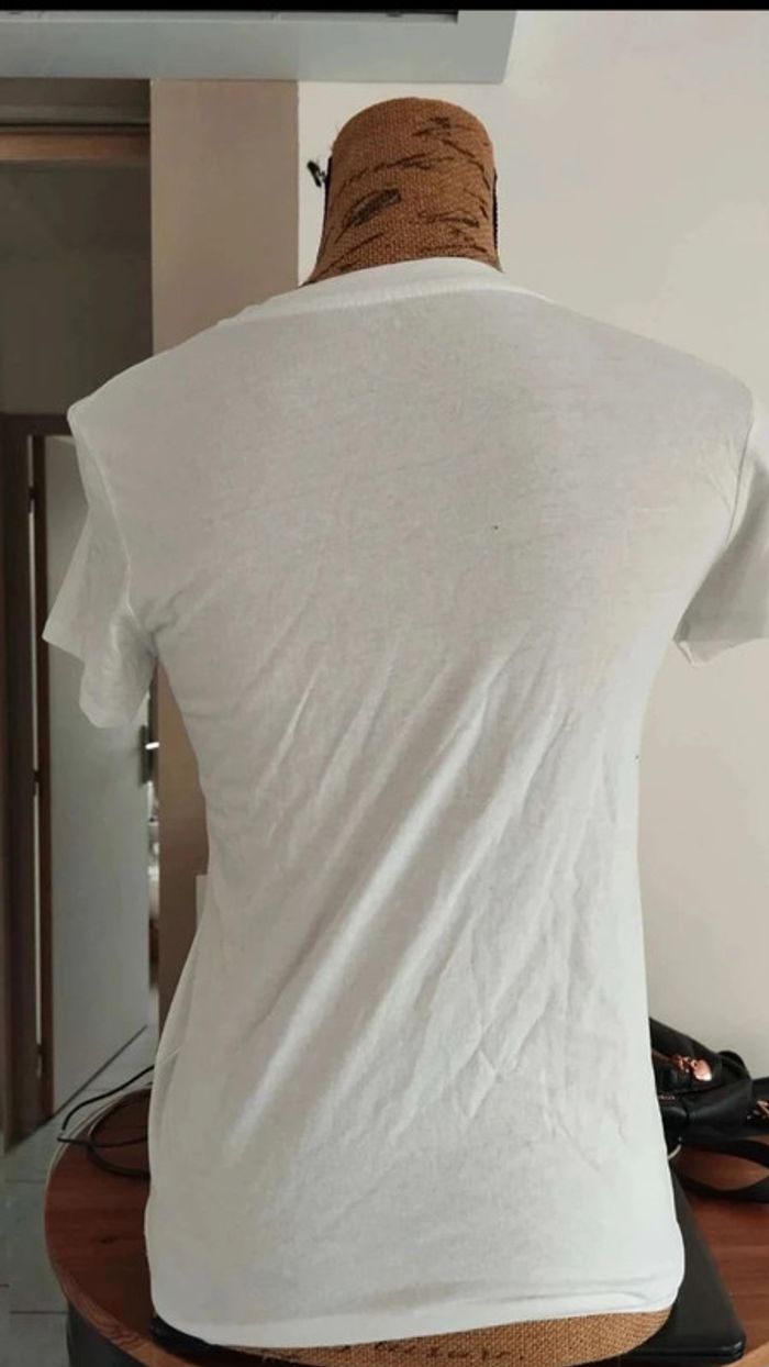 Tee shirt Kiabi taille XS blanc avec écritures - photo numéro 6