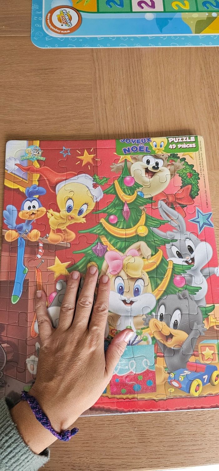 Puzzle Noël Looney tunes titi Taz 49 pièces neuf - photo numéro 2