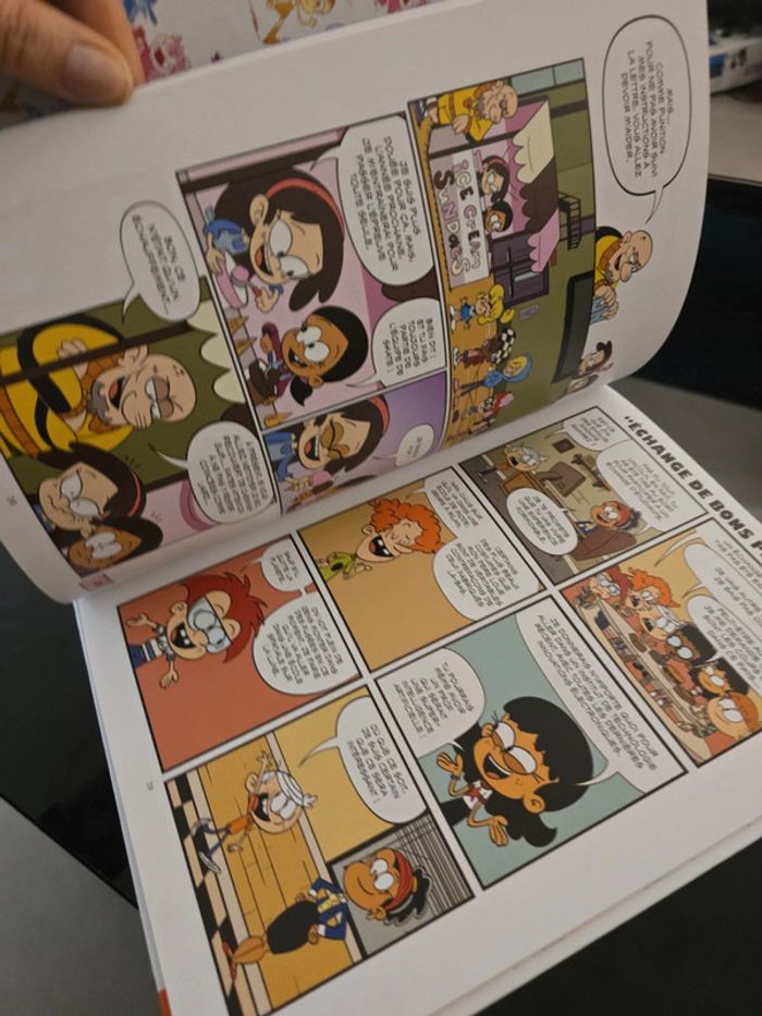 Lot de 4 jouets et livre Bienvenue chez les Loud - photo numéro 3