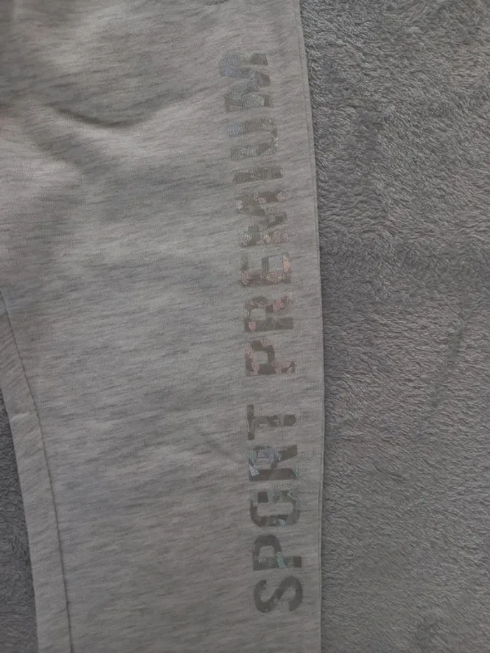 Pantalon jogging 8 ans fille - photo numéro 2