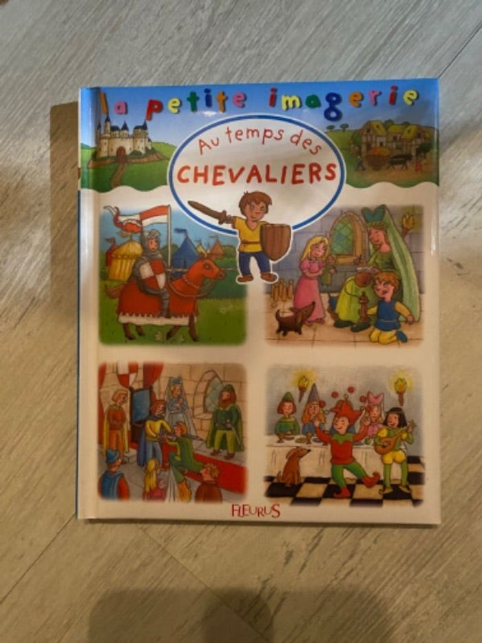 Livre Les chevaliers - La petite imagerie - Fleurus