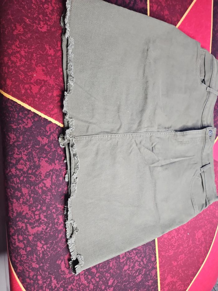 Jupe courte - photo numéro 2