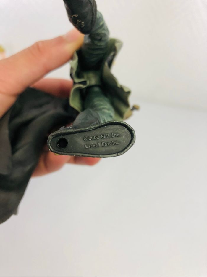 Figurine le seigneur des anneaux Legolas Marvel - photo numéro 8