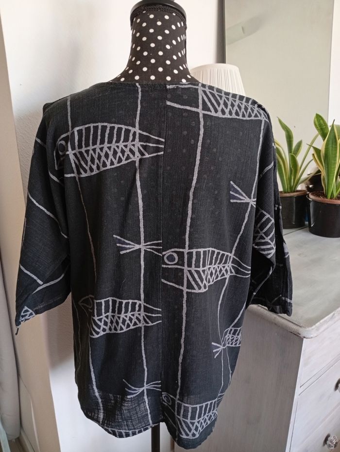 Blouse/ T-shirt ample. New Collection - photo numéro 3