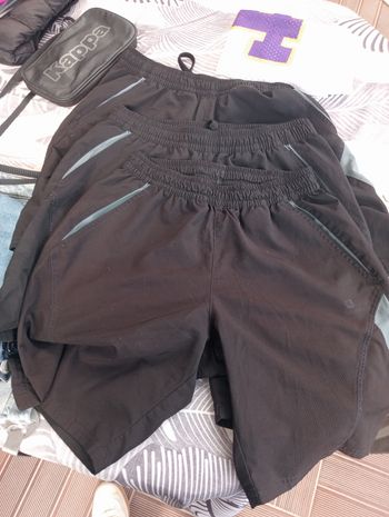 Lot de trois shorts de sport garçon 