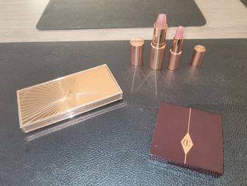 Lot maquillage exceptionnel Charlotte Tilbury