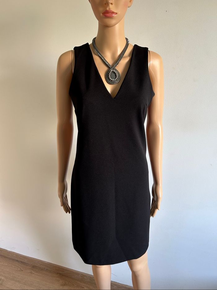 Robe noire sans manches avec strass Morgan taille XS comme neuve