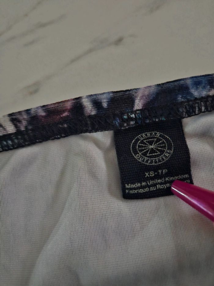 Urban outfitters mini jupe velours à fleurs taille XS - photo numéro 5