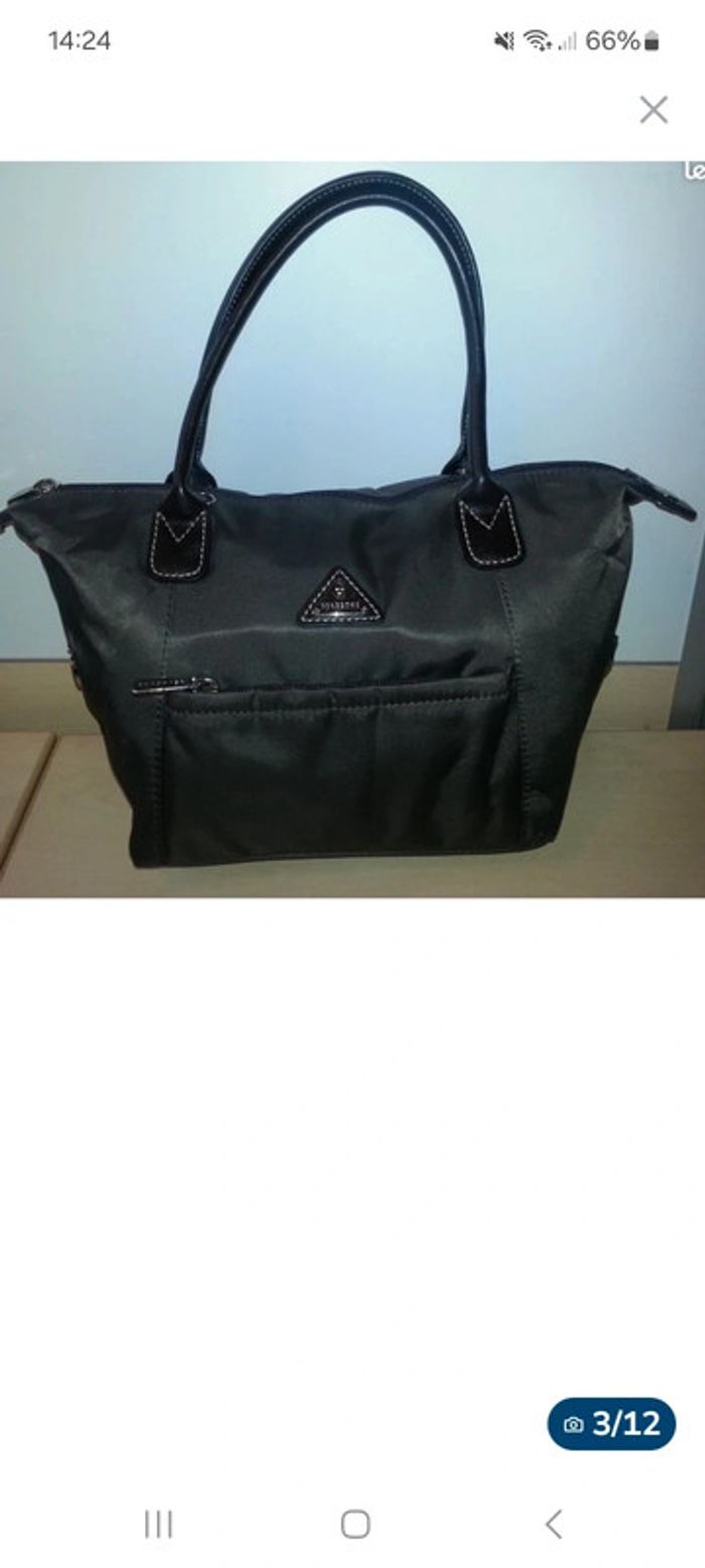 Petit sac vintage toile et
cuir Hexagona marron
excellent état - photo numéro 4