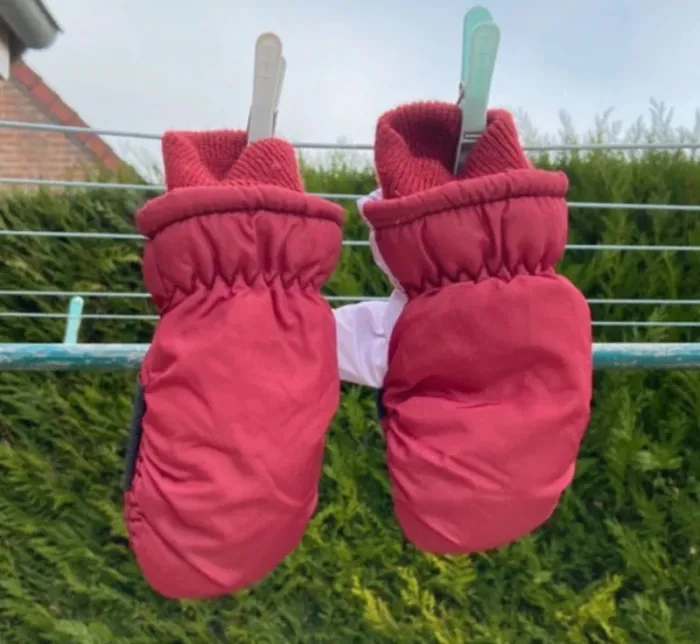 Moufles roses Zeeman - Taille 98/110 cm - photo numéro 2