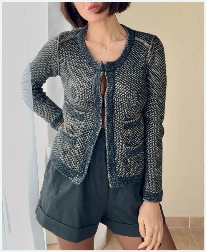 Veste courte Maje bleue T1 très bon état - photo numéro 2