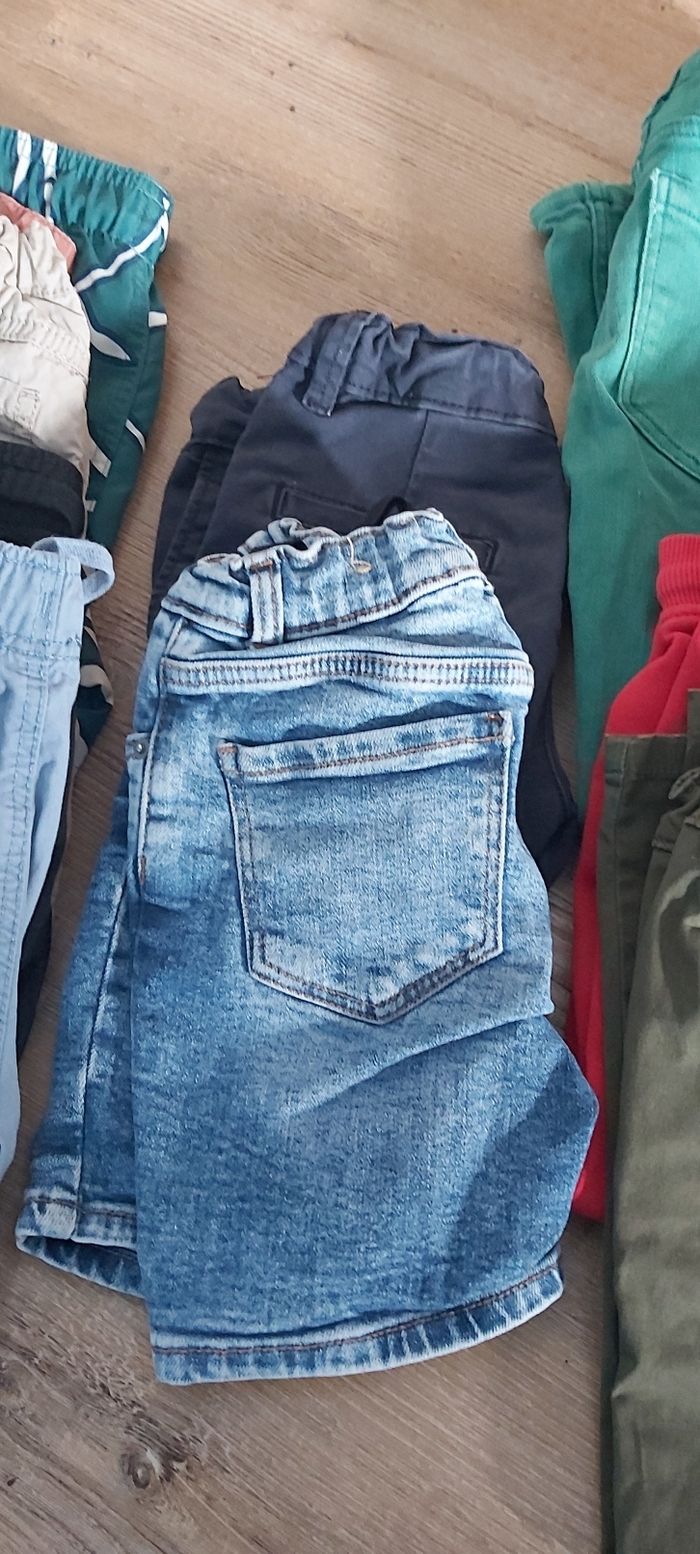 Lot de 10 pieces short et pantalons - photo numéro 3