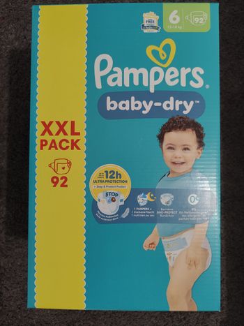 Couches Pampers baby-dry 