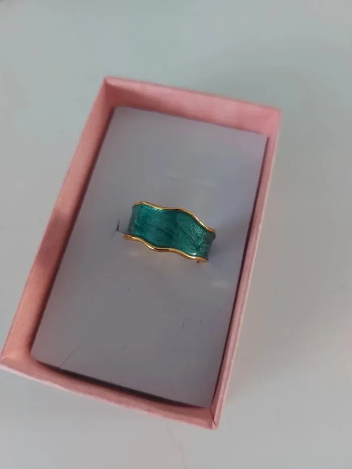 💚 Bague fantaisie imitation céramique verte