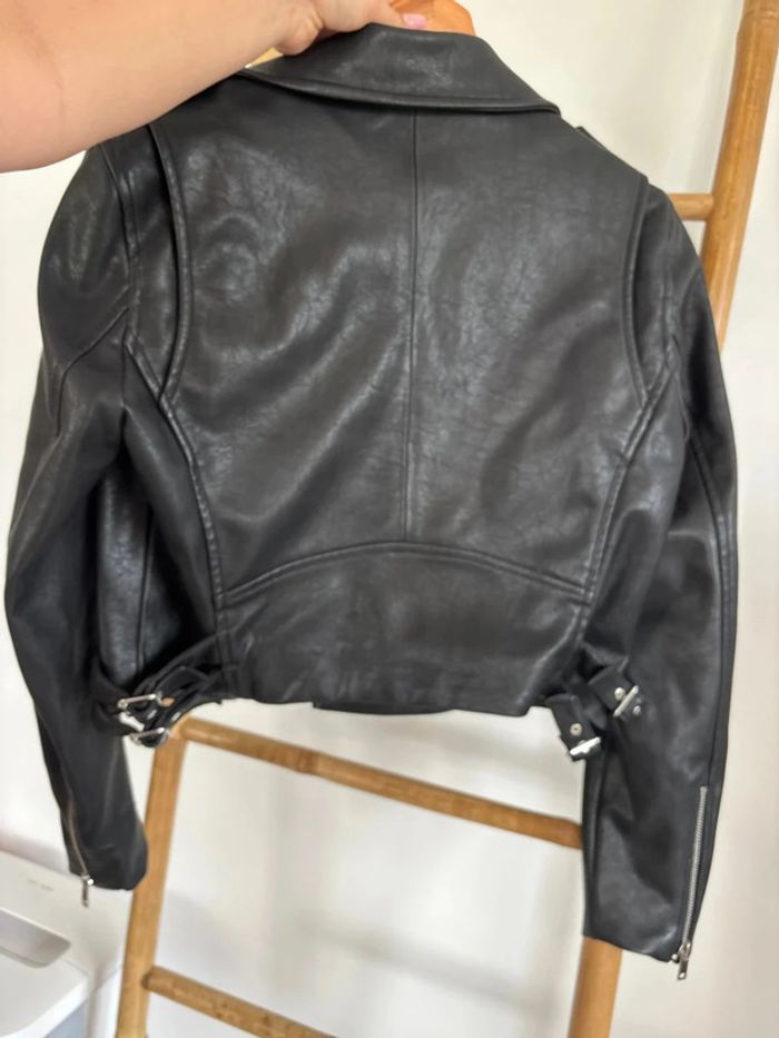 Veste en cuir noire - mango taille M - photo numéro 9