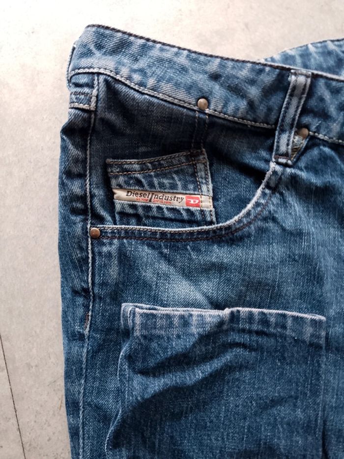 Jeans droit diesel - photo numéro 5