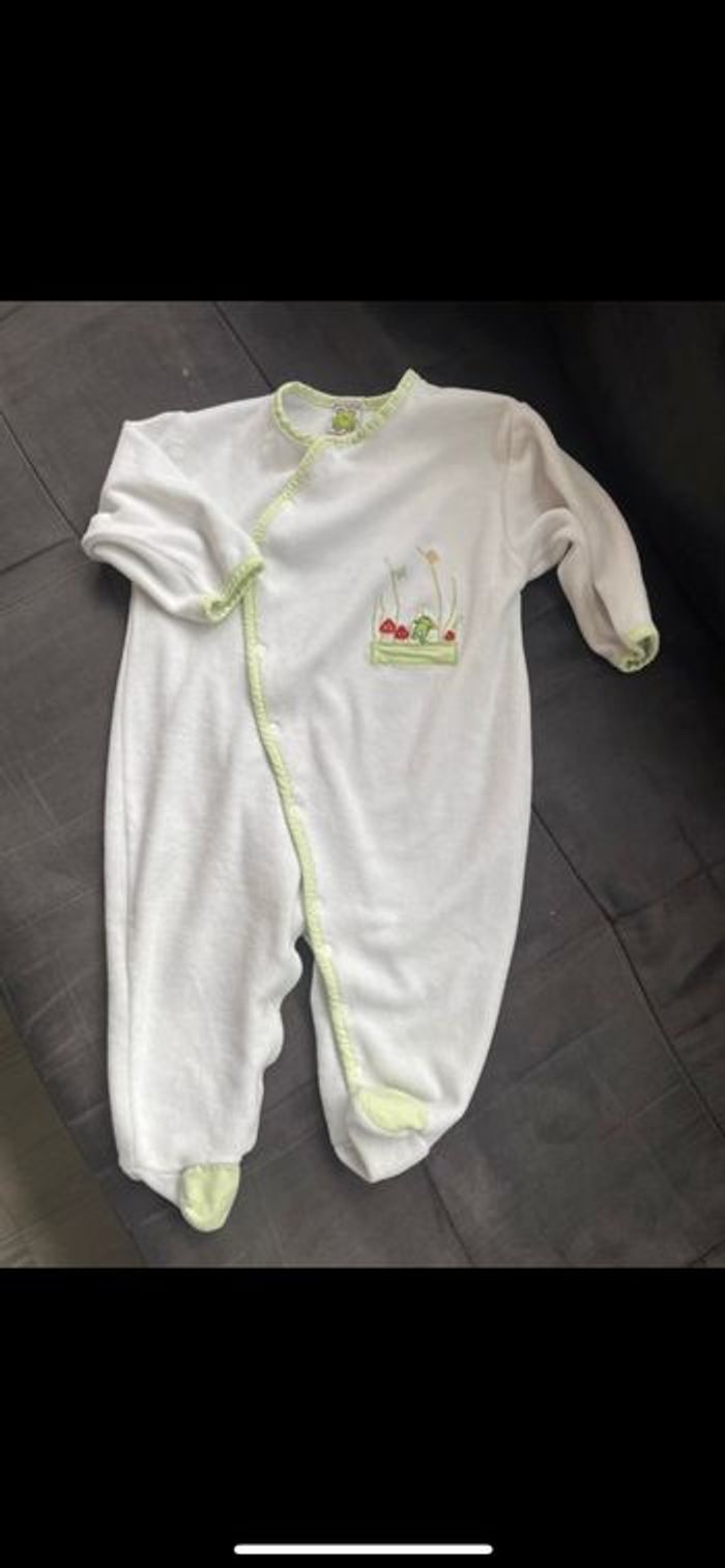 Pyjama la ptite grenouille taille 12 mois