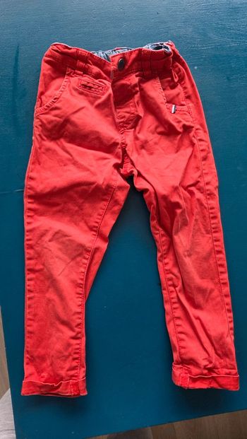 Chino rouge