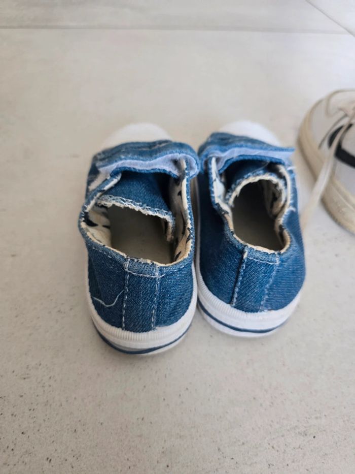 2 paires de baskets 25 - photo numéro 5