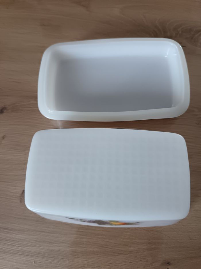 Lot de 8 assiettes + beurrier vintage  arcoroc - photo numéro 6