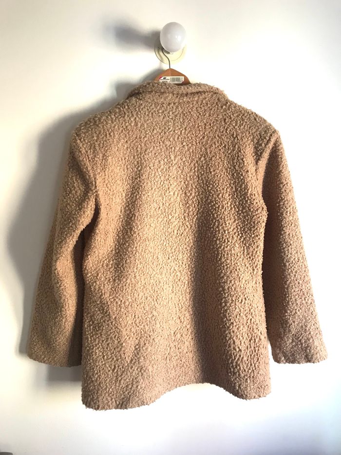 Manteau PrettyLittleThing beige effet bouclettes taille 40/42 - photo numéro 6