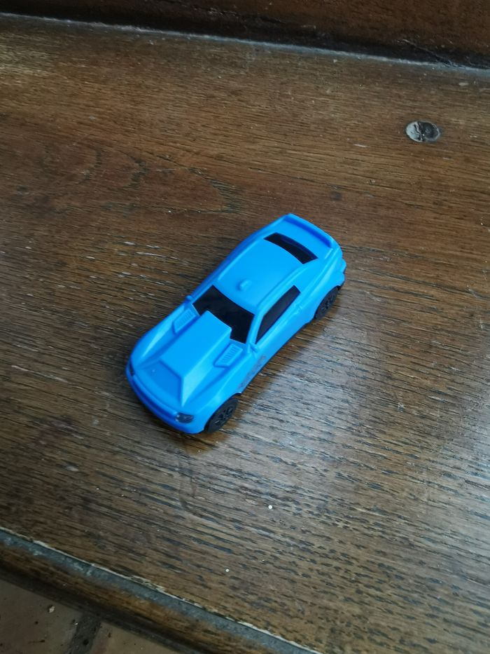 Voiture sport Hot Wheels (partenariat avec Quick)