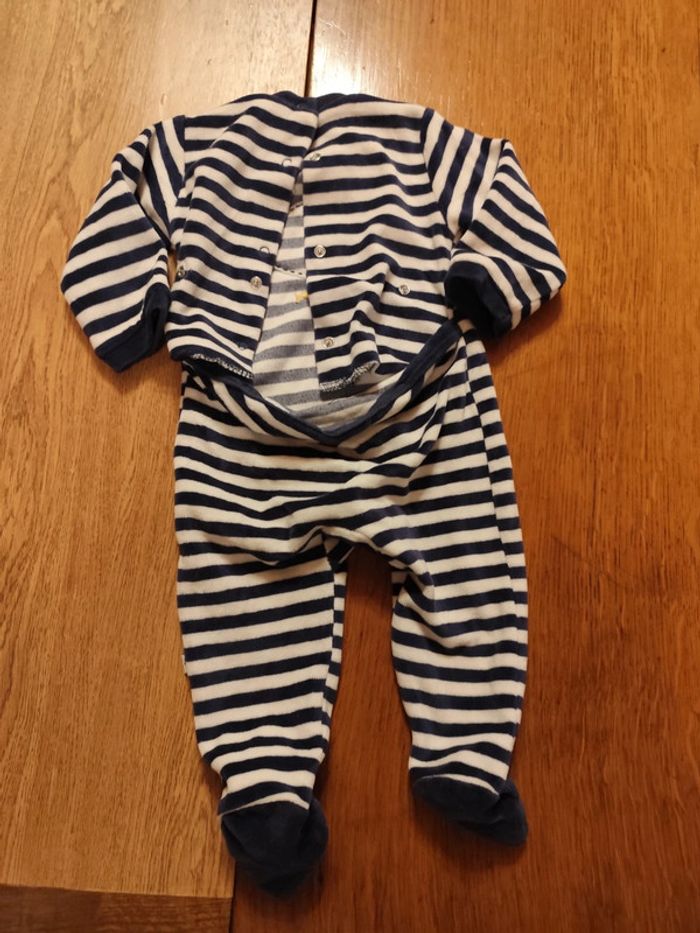 Pyjama rayé - photo numéro 3