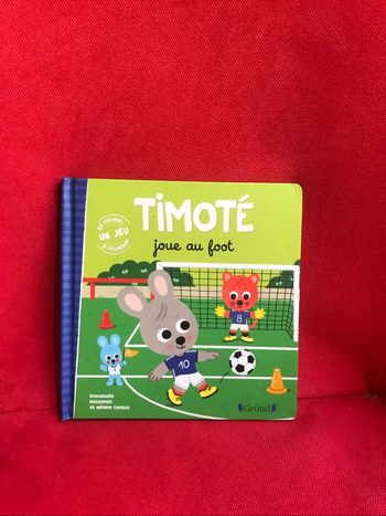 Livre Timoté joue au foot