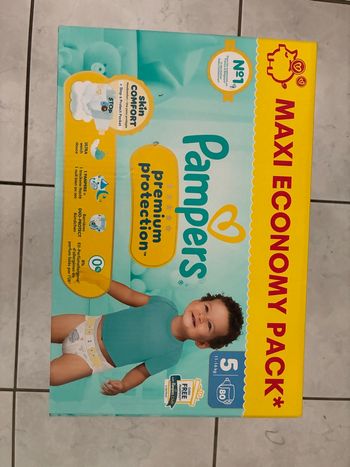 80 couches Pampers T5