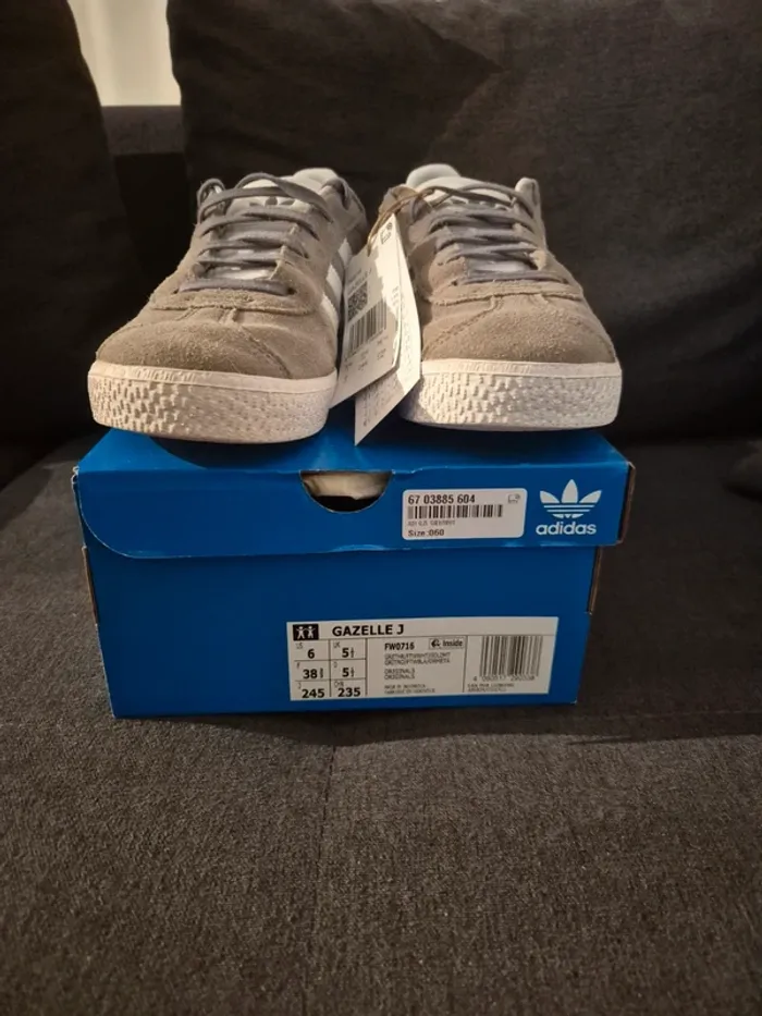 Gazelle J. FW0716. Pointure 38 2/3 - photo numéro 3
