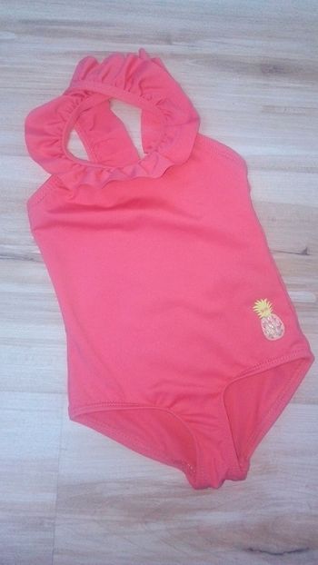 Maillot de bain à volants croisés
