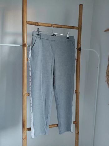 Pantalon chino gris avec liseré blanc Zara Trafaluc taille M