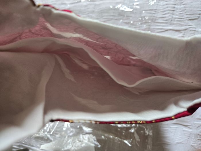 Sac de poignet rouge blanc et doré - photo numéro 4