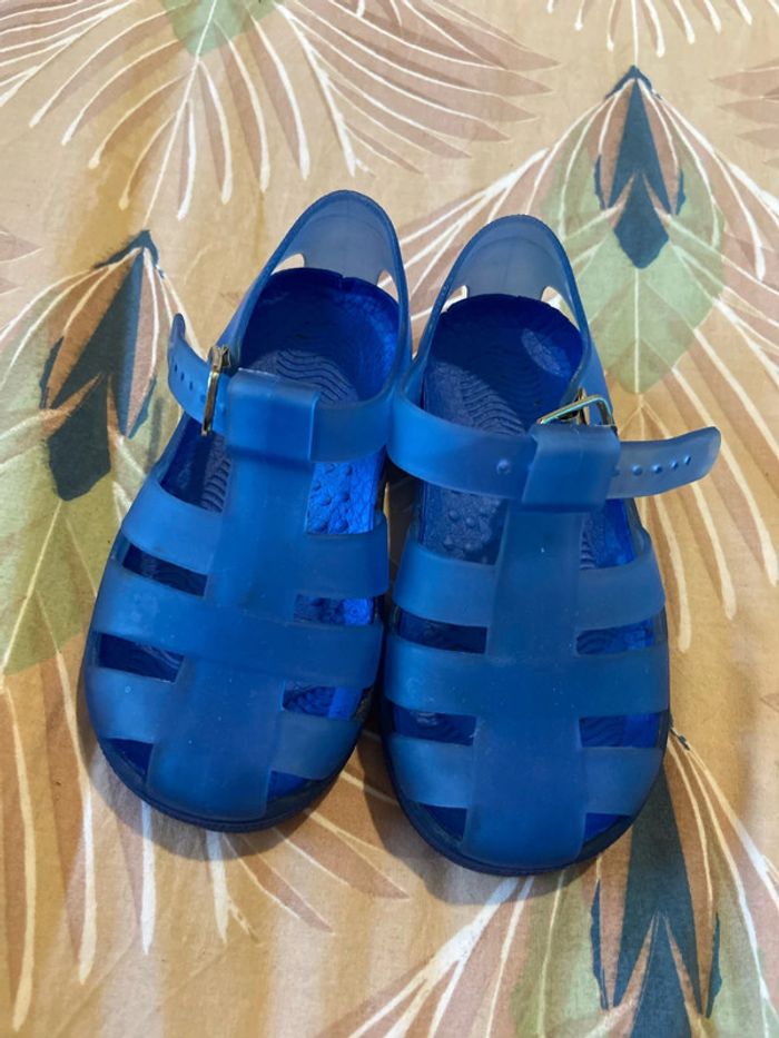 Sandales piscine / plage pointure 22