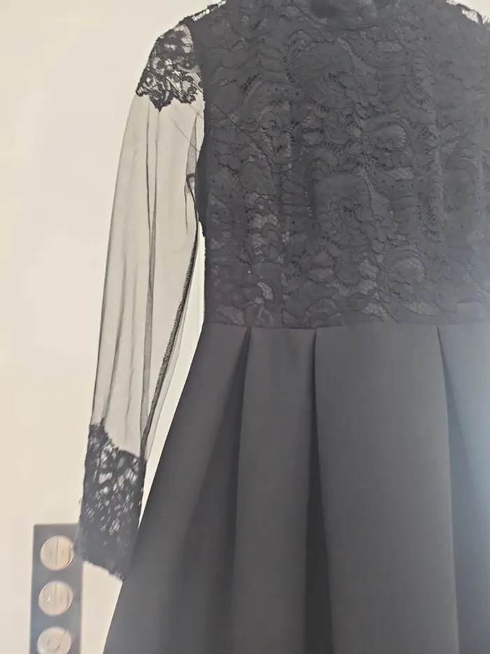 Robe noir - photo numéro 2