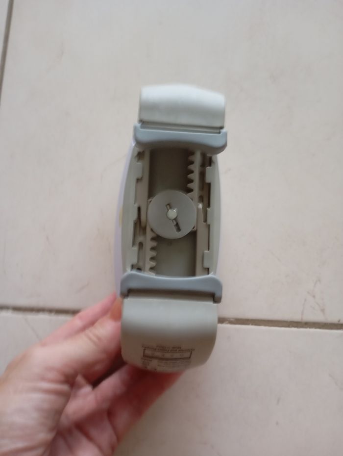 Ouvre boîte automatique one touch - photo numéro 4