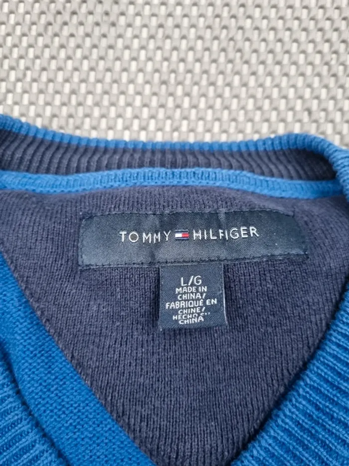 Pull col V Tommy Hilfiger Bleu – Taille L Homme (mesures en photos) - photo numéro 8