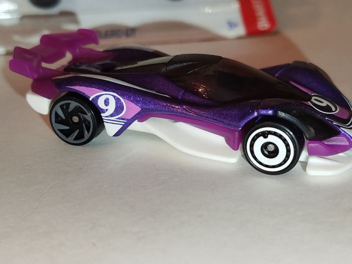 Hot Wheels Celero GT Série Netflix Let's Race 2024o - photo numéro 3