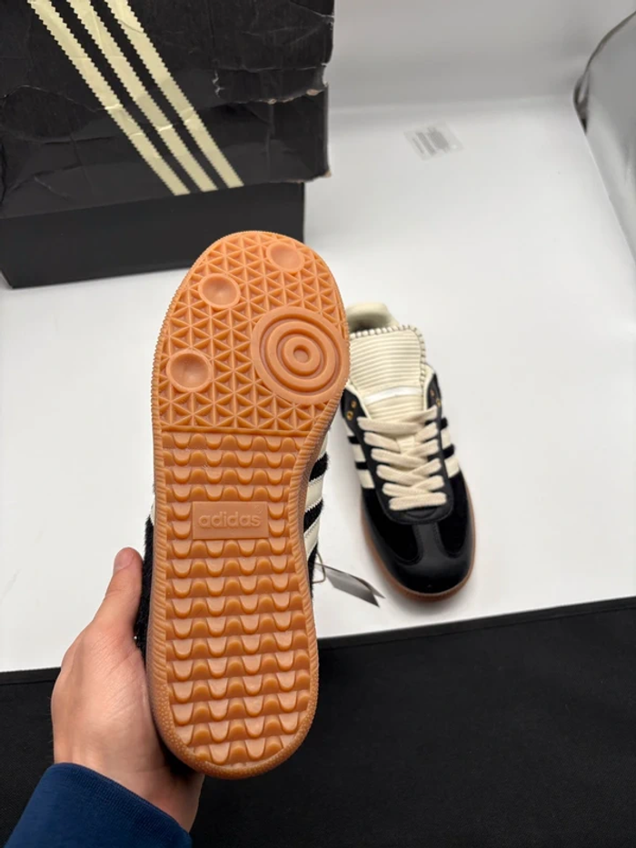 Baskets Adidas - photo numéro 5