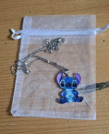Pendentif stitch 