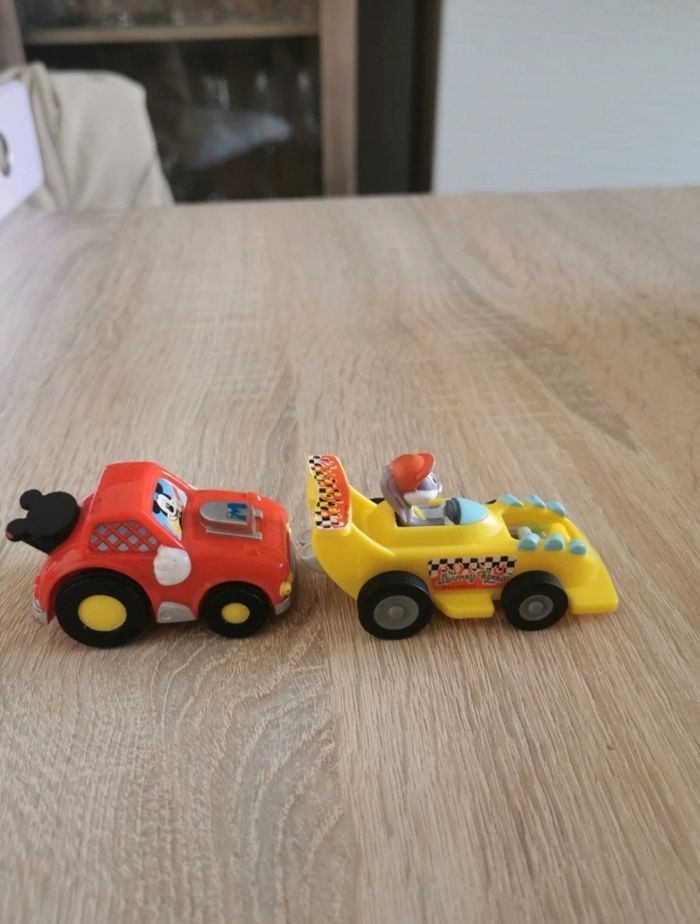 Lot de 2 voitures Mickey et Bugs Bunny - photo numéro 4