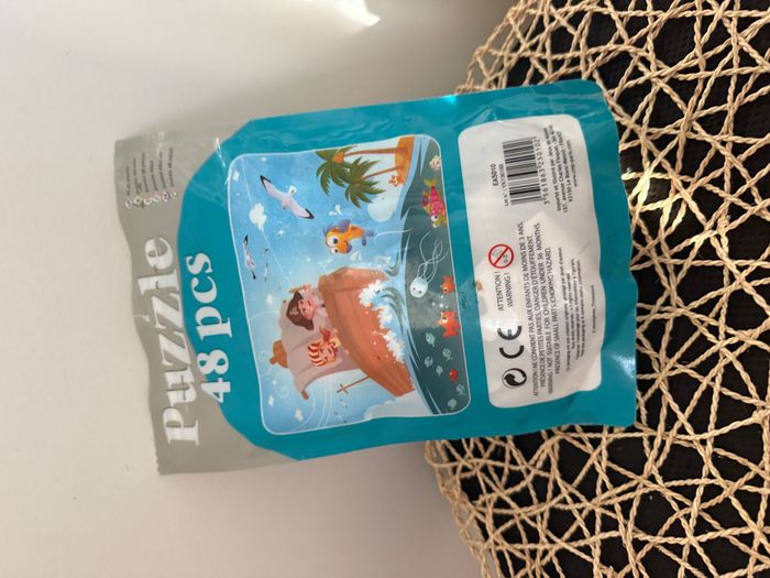 Puzzle 48 pièces - Petits pirates en mer - Jeux 2 Mômes - Complet 36,5 x 26,4 cm neuf - photo numéro 2