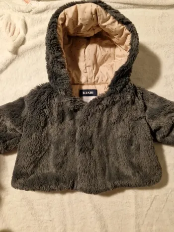 Manteau bébé imitation fourrure