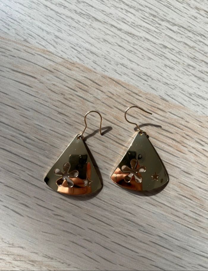 Boucles d'oreilles dorées - photo numéro 2